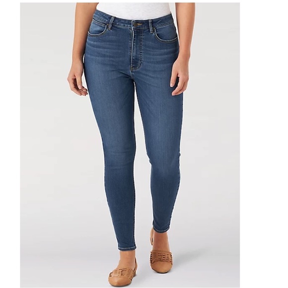 Wrangler Denim - NWT  WRANGLER  HIGH RISE UNFORGETTABLE SKINNY JEAN IN MARINA SZ-18W